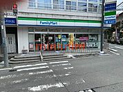 ファミリーマート茨木竹橋町店 301m