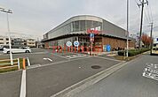 バロー高槻店 642m