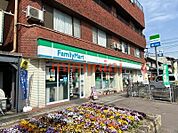 ファミリーマート茨木舟木町店 60m