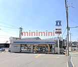 ローソン茨木沢良宜西四丁目店 713m