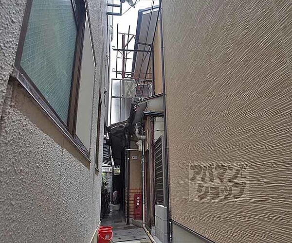 京都府京都市左京区新丸太町(賃貸テラスハウス2K・--・32.40㎡)の写真 その3