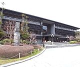 京都産業大学まで977m