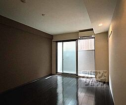 京阪本線 出町柳駅 徒歩5分の賃貸マンション 1階1Kのリビング/ダイニング