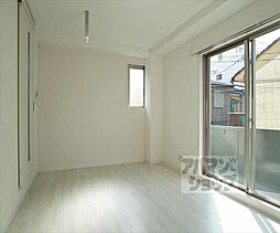 京阪本線 出町柳駅 徒歩4分の賃貸マンション 2階1Kのリビング/ダイニング