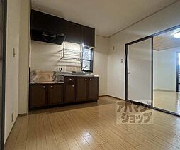 京福電気鉄道北野線 北野白梅町駅 徒歩8分の賃貸アパート 2階3DKのリビング/ダイニング