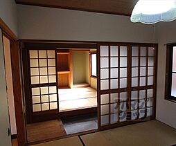 居間