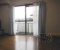 ロイヤルヒルズ鷹ヶ峯 307 3階ワンルームのリビング/ダイニング