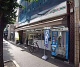 ローソンストア100京都千本丸太町店まで500m