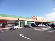 スーパー「ぎゅーとら一志店まで720m」