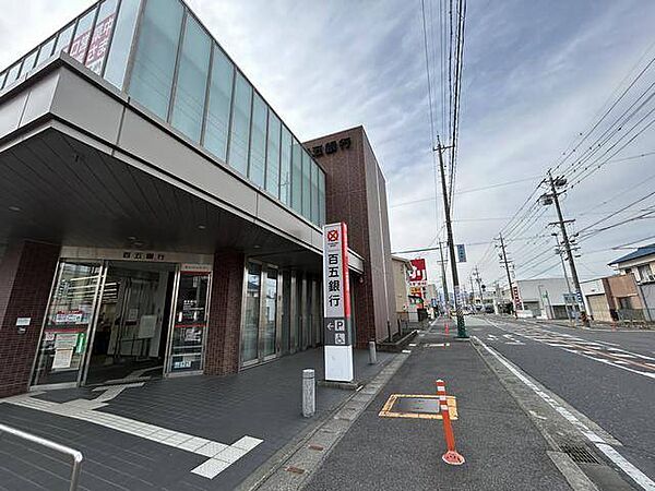 画像27:銀行「百五銀行津新町支店まで861m」