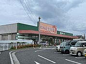 スーパー「ぎゅーとらラブリー持川店まで406m」