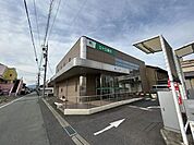 銀行「三十三銀行津新町支店まで197m」