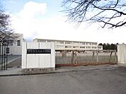小学校「市立高茶屋小学校まで910m」