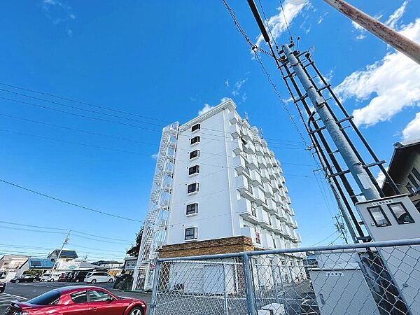 スカイハイツ瀬古 ｜三重県鈴鹿市中旭が丘１丁目(賃貸マンション3LDK・8階・51.00㎡)の写真 その1