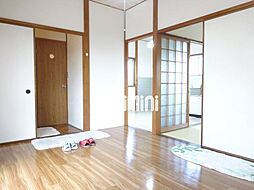 居間