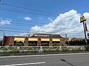 飲食店「マクドナルド23号岸岡店まで214m」