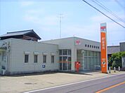 郵便局「鈴鹿若松郵便局まで414m」
