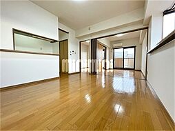 マンションピースフル 2階3LDKのリビング/ダイニング