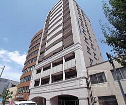 京都府京都市下京区五条通油小路西入北側小泉町（賃貸マンション1K・11階・33.46㎡） その1