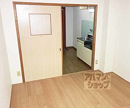 居間