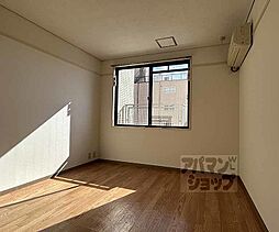 阪急京都本線 西京極駅 徒歩1分の賃貸マンション 4階1Kのリビング/ダイニング