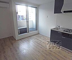 京阪本線 龍谷大前深草駅 徒歩7分の賃貸アパート 3階1DKのリビング/ダイニング