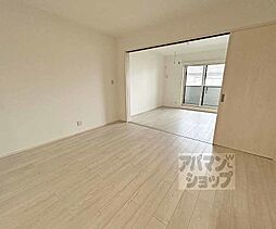 京阪本線 中書島駅 徒歩8分の賃貸アパート 3階1LDKのリビング/ダイニング