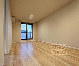 阪急京都本線 西院駅 徒歩13分の賃貸マンション 3階2LDKのリビング/ダイニング