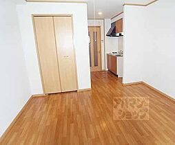 京阪本線 伏見桃山駅 徒歩13分の賃貸マンション 3階1Kのリビング/ダイニング