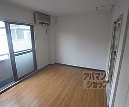 プチハウスI 102 2階1Kのリビング/ダイニング