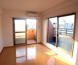 京都市営烏丸線 四条駅 徒歩5分の賃貸マンション 8階1Kのリビング/ダイニング