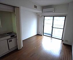 阪急京都本線 大宮駅 徒歩7分の賃貸マンション 4階1Kのリビング/ダイニング