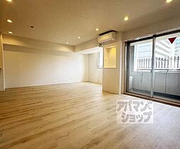 阪急京都本線 西院駅 徒歩10分の賃貸マンション 5階2LDKのリビング/ダイニング