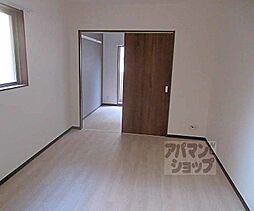 京阪本線 藤森駅 徒歩9分の賃貸マンション 1階1LDKのリビング/ダイニング