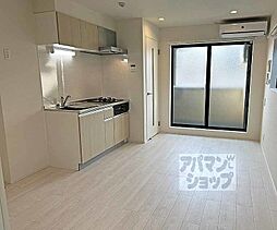 京阪本線 藤森駅 徒歩4分の賃貸アパート 1階1LDKのリビング/ダイニング