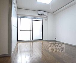 阪急京都本線 西院駅 徒歩9分の賃貸マンション 2階ワンルームのリビング/ダイニング