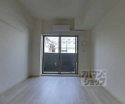 阪急京都本線 西院駅 徒歩11分の賃貸マンション 4階1Kのリビング/ダイニング