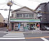 ファミリーマート御香宮店まで185m