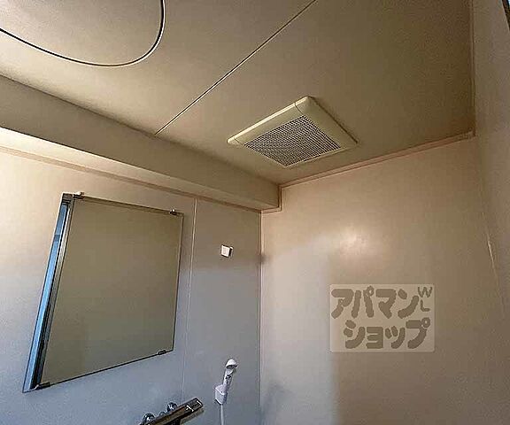 浴室