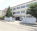 朱雀中学校まで700m