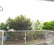 101号室からの室外風景です。