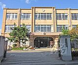 桃山中学校まで1000m