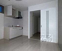 京都市営烏丸線 丸太町駅 徒歩14分の賃貸マンション 1階1LDKのリビング/ダイニング