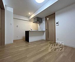 ＤＣガーデン京都西 202 2階1LDKのリビング/ダイニング