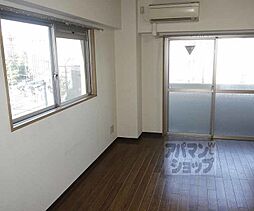 JR山陰本線 円町駅 徒歩1分の賃貸マンション 4階1Kのリビング/ダイニング