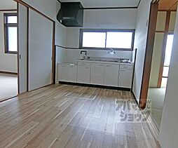 JR山陰本線 花園駅 徒歩7分の賃貸一戸建て 5DKのリビング/ダイニング