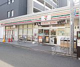 セブンイレブン西大路駅前まで207m