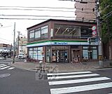ファミリーマート四条御前店まで210m