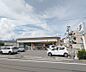 周辺：セブンイレブン 鹿王院駅前店まで400m