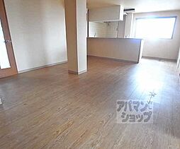 ルシェール西院 4-B 4階4LDKのリビング/ダイニング